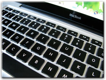 Замена клавиатуры Apple MacBook в Пскове