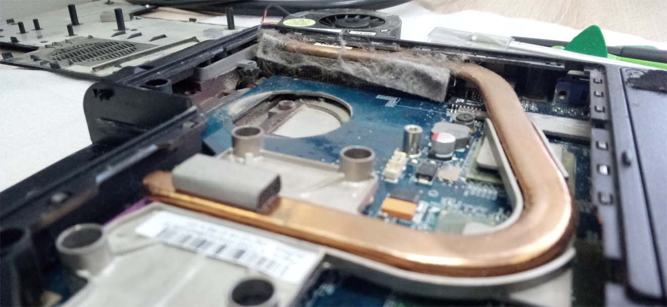 чистка ноутбука Lenovo в Пскове