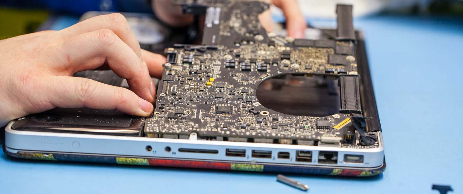 Замена или ремонт видеочипа ноутбука Apple MacBook в Пскове